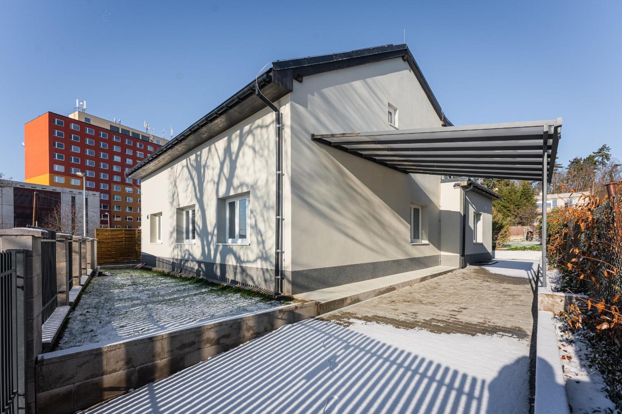 Apartmany Modrany Praha Bagian luar foto